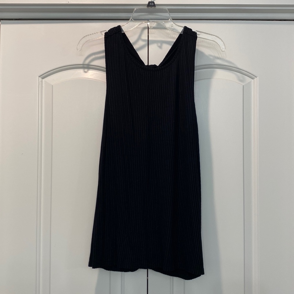 Active knot back tank